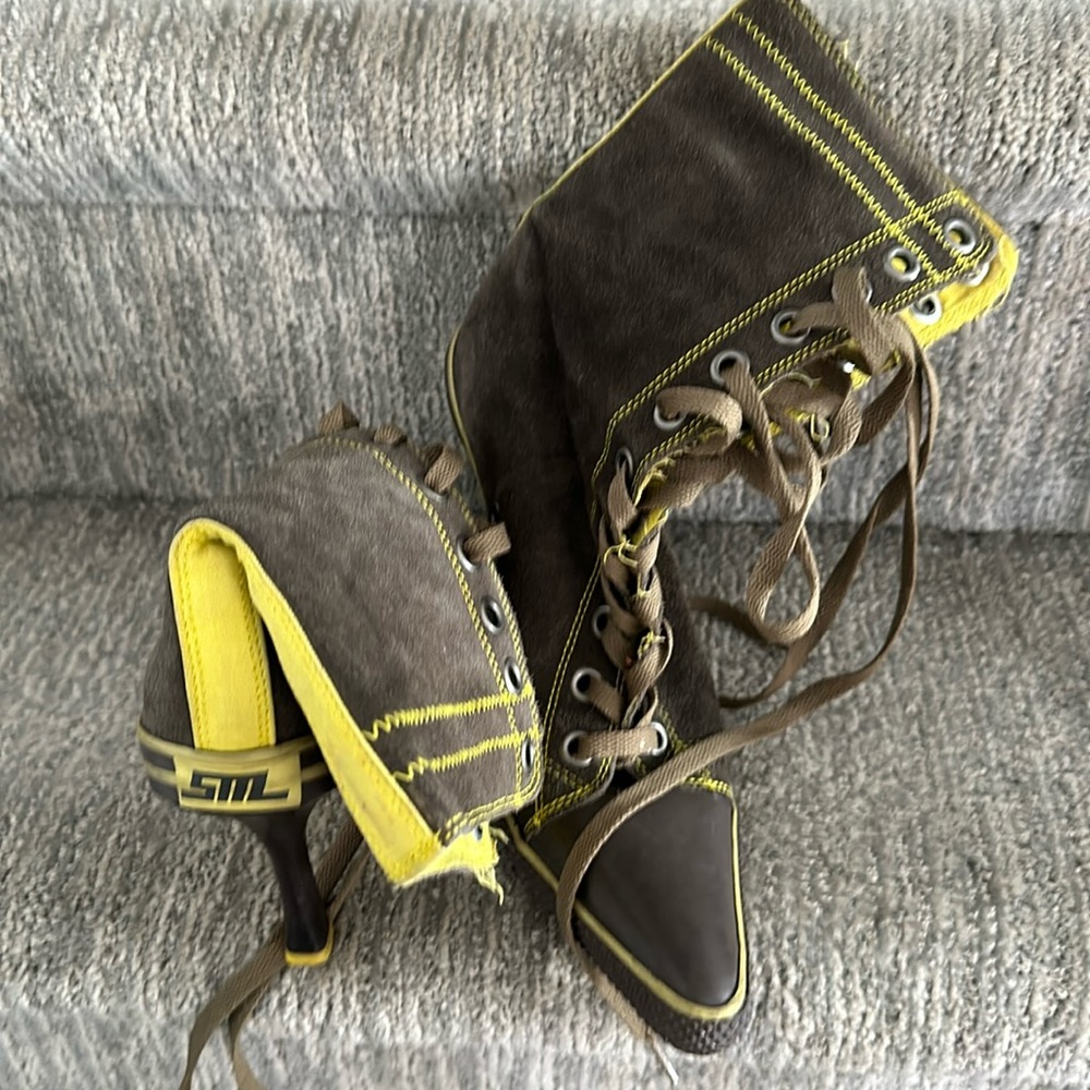 Rare suede STIL y2k high heel work boots 7.5